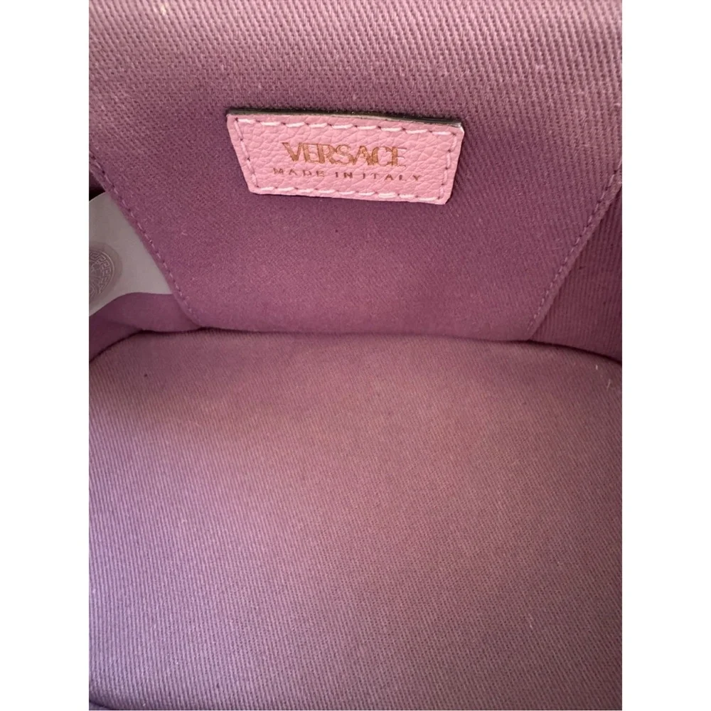 Versace - Picture 6 of 9
